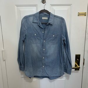 Madewell Denim Button Up Shirt - Medium